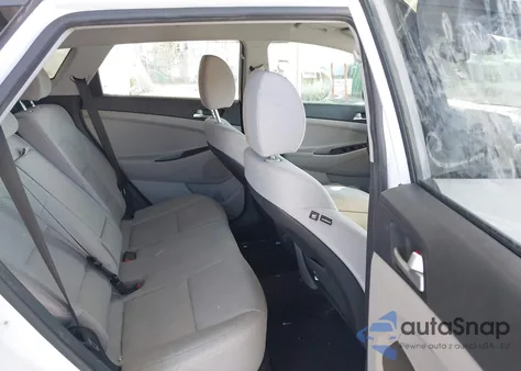 2019 Hyundai Tucson Value z USA, uszkodzony, nr VIN KM8J33A49KU874451